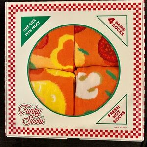 Funky Socks NWT fresh hot pizza socks in gift box.